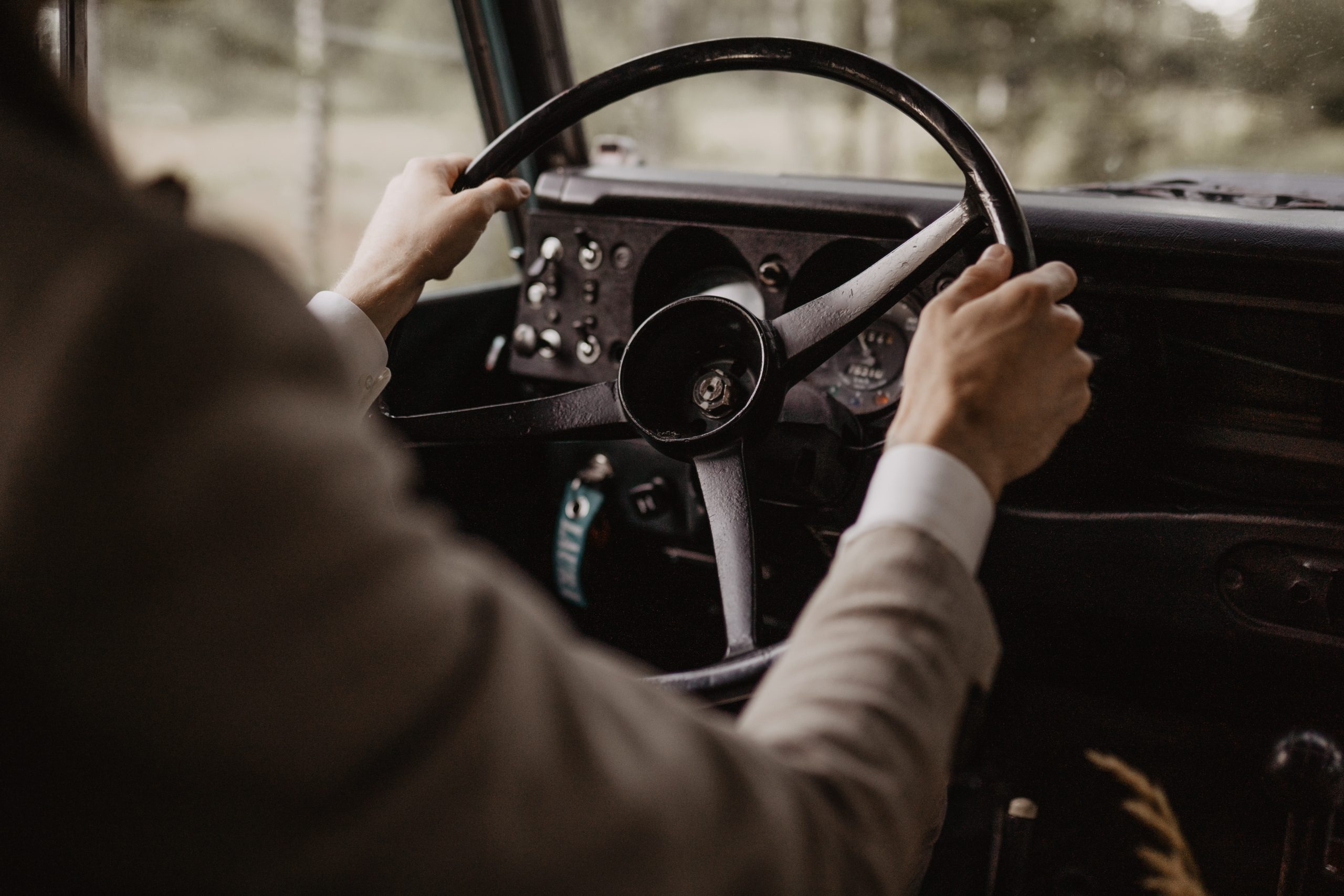land rover defender trouwauto chauffeur land rover defender trouwauto chauffeur